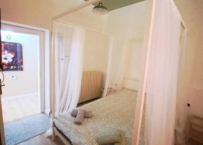 Gasthuis Daclaudia,it - 5 Minuti A Piedi Dalla Stazione - Vicina Al Centro 3*