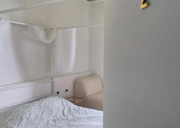 Daclaudia,it - 5 Minuti A Piedi Dalla Stazione - Vicina Al Centro 3*